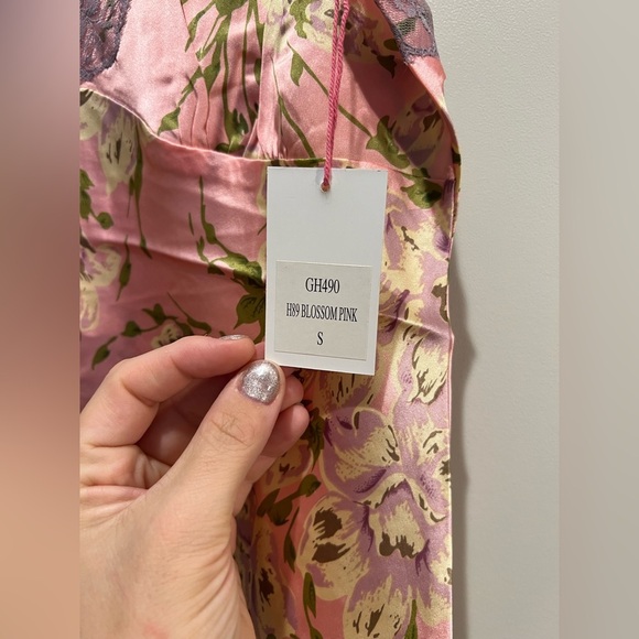 Gold Hawk Pink Floral Silk Lace Camisole Size S NWT - Picture 5 of 6